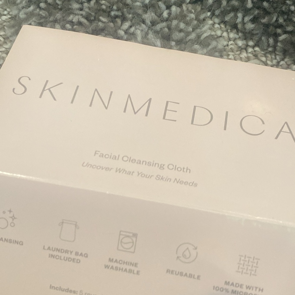 NEW. Skin Medica Facial Cleansing Cloth. 4 pack. Please Read. - Picture 8 of 9